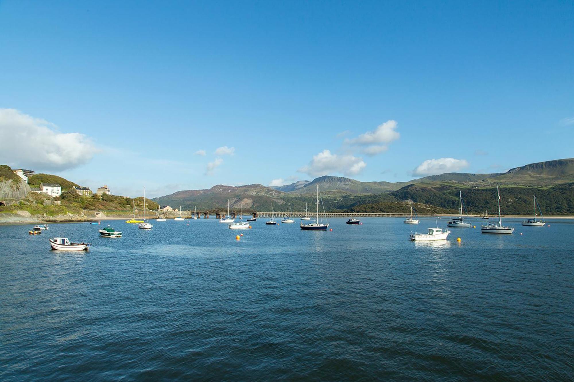 Barmouth Bay Holiday Park Llanddwywe Exteriér fotografie